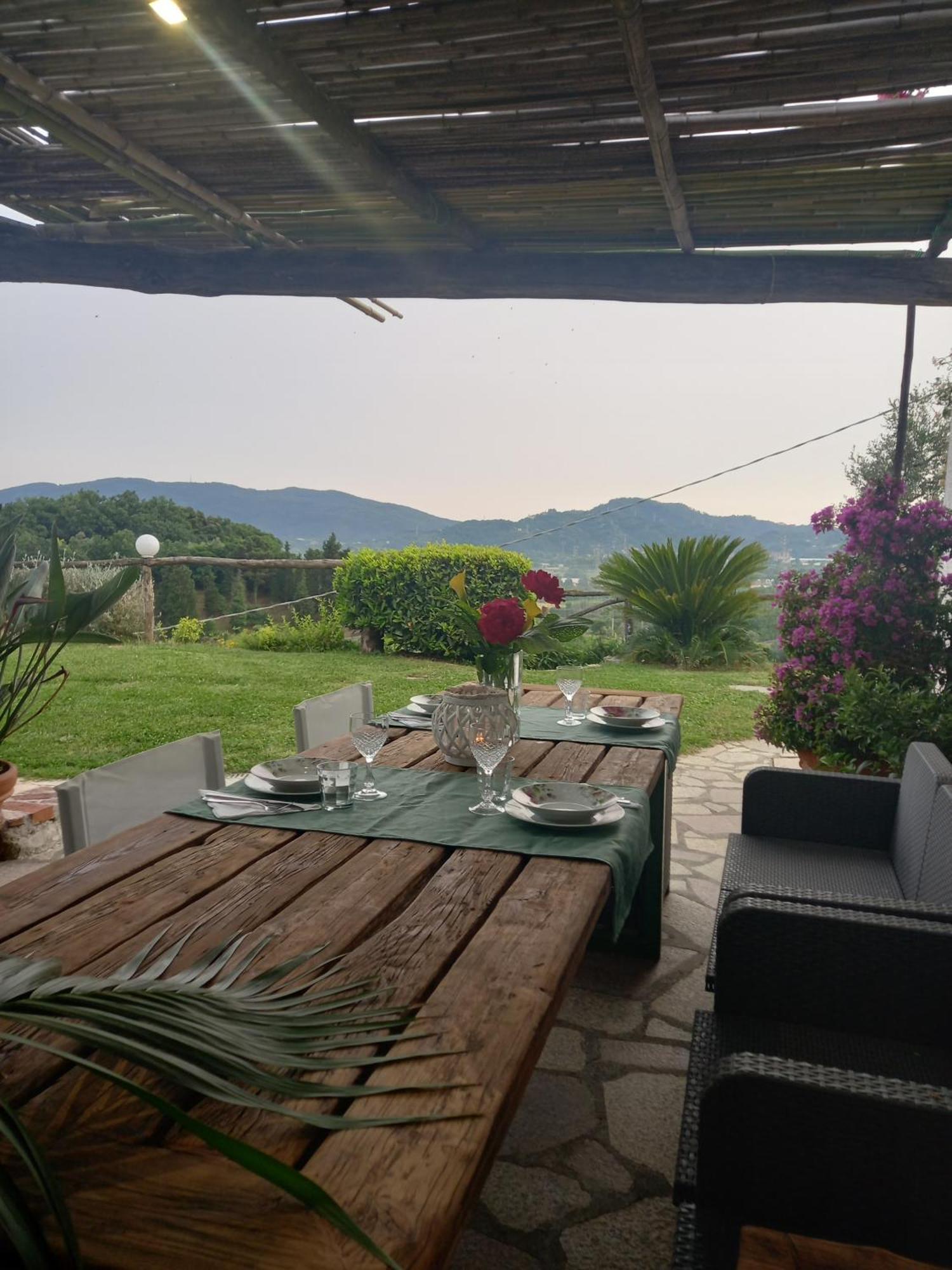 Il Colle Della Brina Hotel Sarzana Buitenkant foto